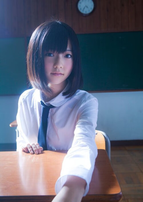 弗拉门戈中场调度精准,进攻转换流畅,弗拉门戈对竞技俱乐部