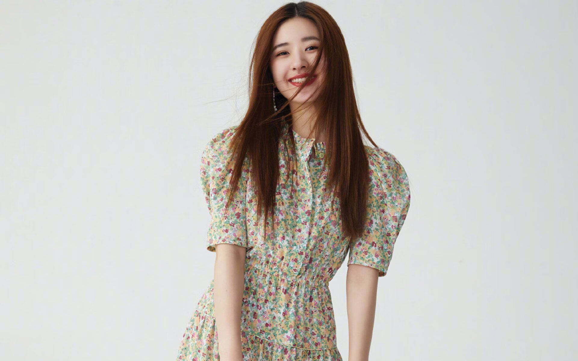 体育新闻中心联赛形势观察,体育新闻赛后总结